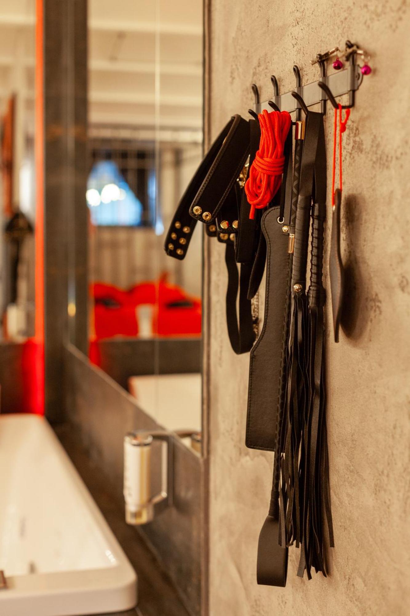 Royal Hot Jucuzzi Apartment Lwów Zewnętrze zdjęcie