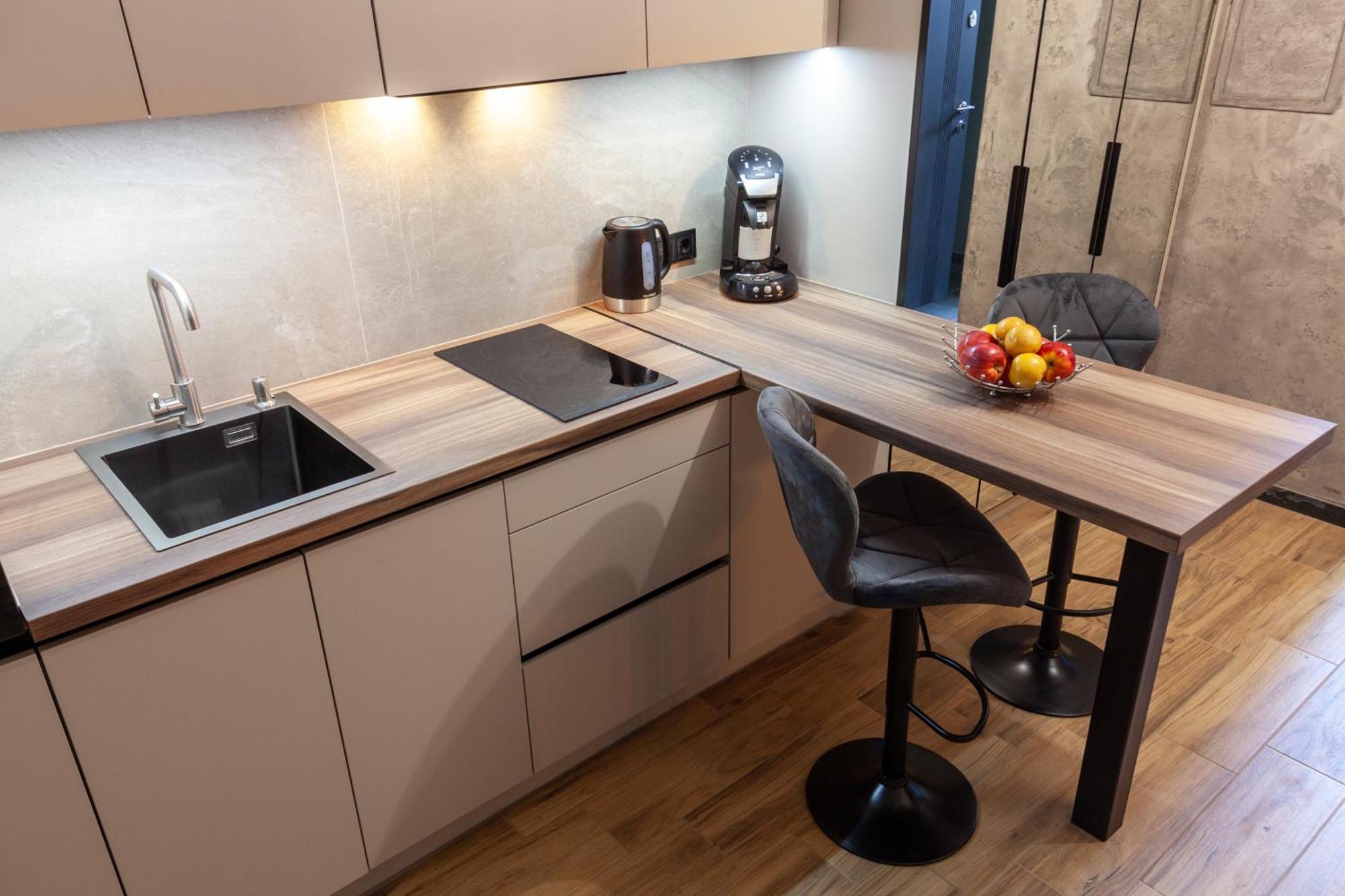 Royal Hot Jucuzzi Apartment Lwów Zewnętrze zdjęcie