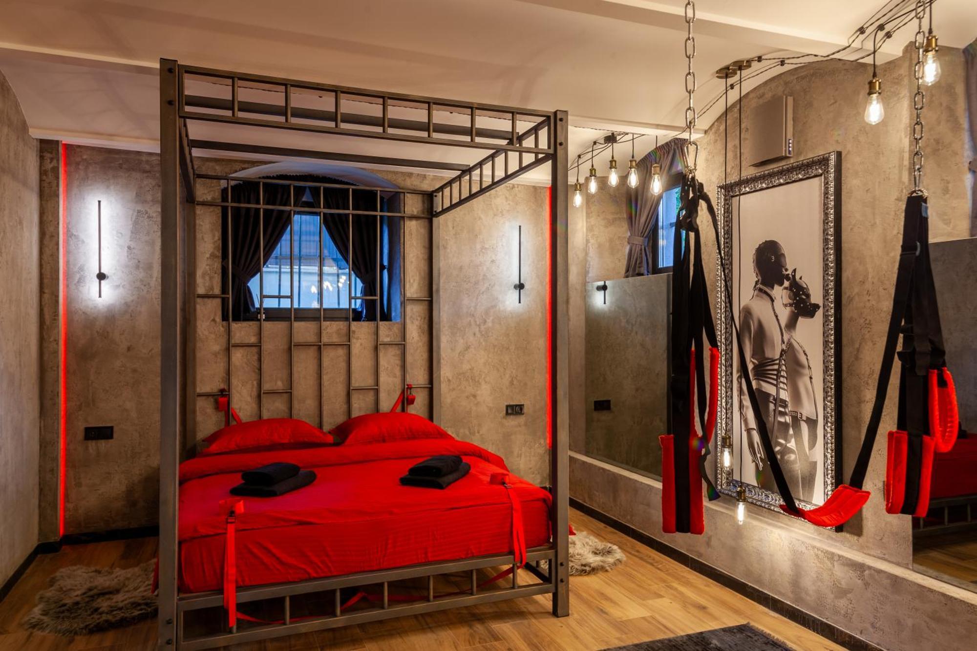 Royal Hot Jucuzzi Apartment Lwów Zewnętrze zdjęcie